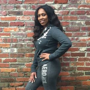 Meet your Posher, Lisa